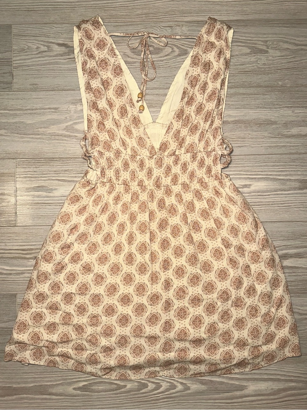 Papermoon White and Pink Printed V-Neck Mini Dress - Picture 4 of 10